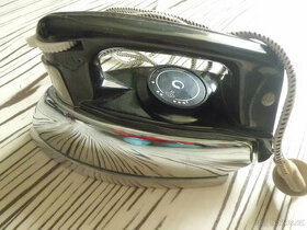 IRON ruská stará žehlička pro sběratele - unikát