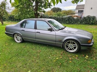 BMW 740i e32 Shadowline