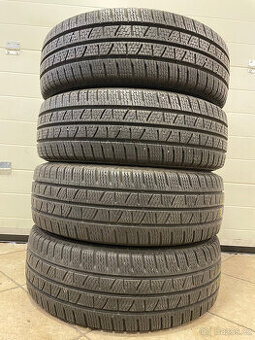 Pirelli Carier Winter TS570P 215/65 R16C 4Ks zimní pneu