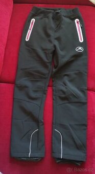 Divci softshellové kalhoty Kugo vel. 146