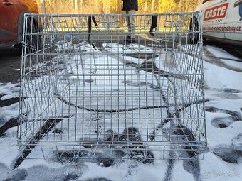 Klec pro pejska do auta