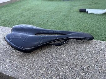 Sedlo force team carbon