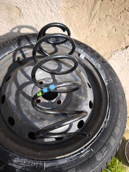 Pružina škoda felicia