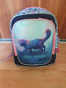 Prodám používaný dívčí školní batoh topgal 1-3třída