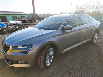 Škoda Superb 2.0 TDi 140kw 1.majitel Perfektní stav