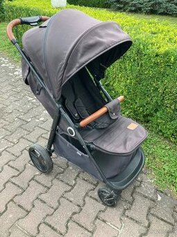 Sportovní kočárek zn.Kinderkraf (pláštěnka+ nánožník)
