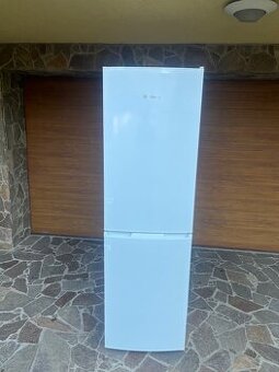 Lednice s mrazákem ROMO + Beko