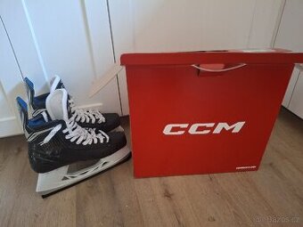 Pánské ledni brusle 44