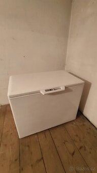 Pultovy mrazak - Liebherr