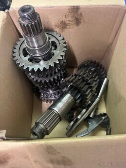 Převodovka KTM 990 lc8