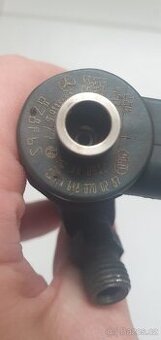 Vstřikovače BOSCH A6480700287, 0445110177 pro W203