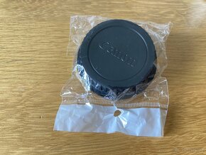 Krytka Canon EF objektiv