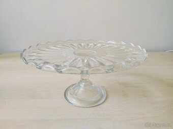 Servirovaci skleněný talíř