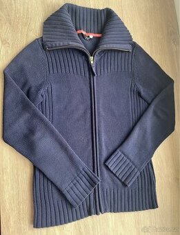 Tmavě modrý svetr na zip