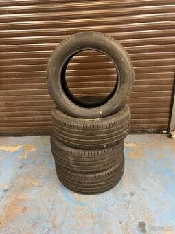 Letní pneu Hankook 235/55 R18