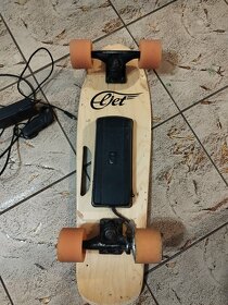 Elektrický skateboard