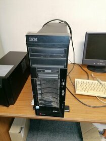 server IBM xSeries 226 intel XEON