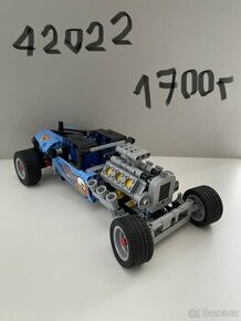 Lego Technic 42072 závodní auto