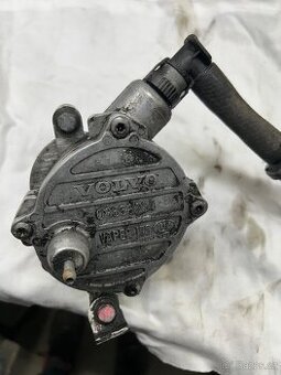 Podtlaková pumpa Volvo 2.4 D5