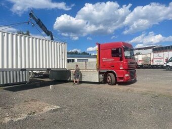 Lodní kontejner 20' DC – světle šedý, po jedné cestě, Praha