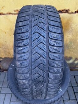 Zimní pneumatiky Pirelli 215/55/17