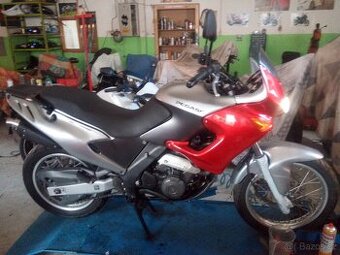 Aprilia Pegas 650 i - 1