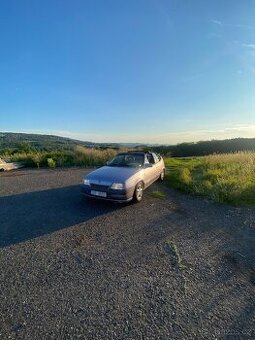 Opel Kadett 1.6i cabrio Bertone