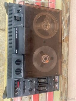 Magnetofon tesla b730