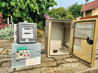 Podružný elektroměr a rozvaděč