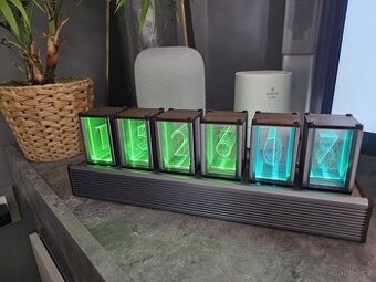 LED hodiny – Nixie styl (moderní LED imitace)