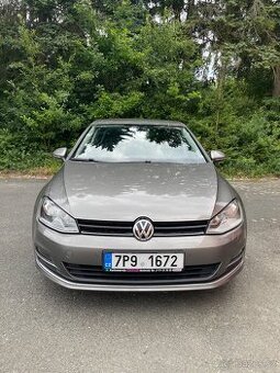 Volkswagen Golf VII hatchback