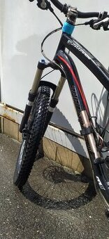 Sjezdové kolo stumpjumper-comp
