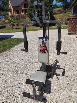 Weider posilovací stroj