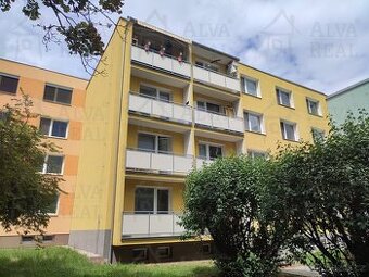 Dlouhodobý pronájem bytu 2+1 60 m² se spíží a šatnou, ul....