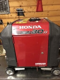 Invertorový generátor Honda EU 30is - generátorová sada