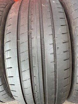 Letní pneu 225/40/19 93Y Goodyear F1