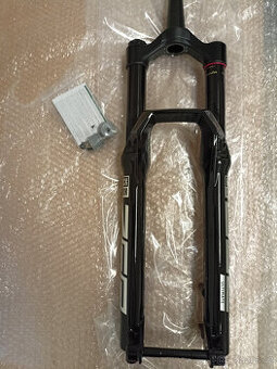 Nová vidlice Rock Shox ZEB Ultimate 29" Butter Cups