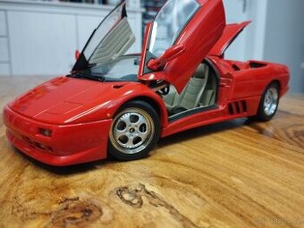 Lamborghini Diablo Roadster 1/18 Autoart