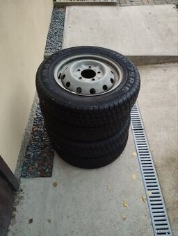 Sada pneu + disků