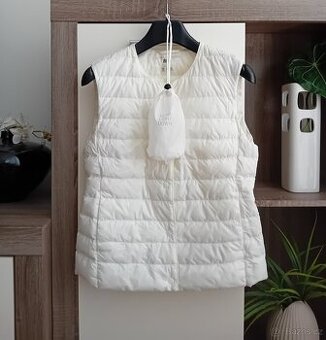 Uniqlo dámská prošívaná vesta vel. SX/S péřová