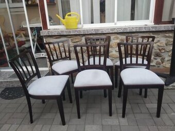 Židle Thonet po renovaci.