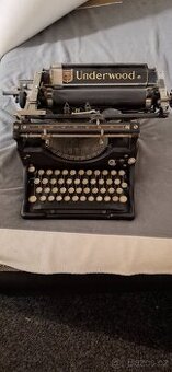 Starý psací stroj