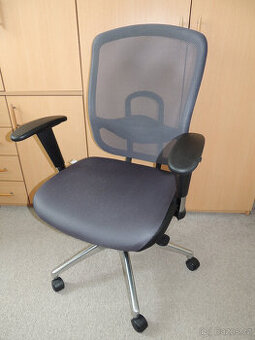 Kancelářská židle Antares Oklahoma skoro nová
