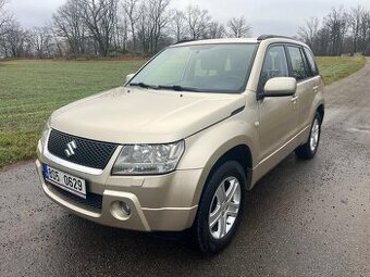 SUZUKI GRAND VITARA II 2.0i 103kw BENZIN MANÁL 4X4 BEZ KOROZ