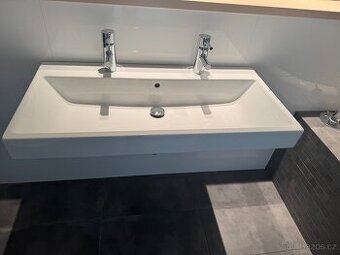 Vana, záchod, bidet, umyvadlo, žebřík, sprcha