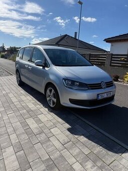 VW Sharan 2,0 tdi