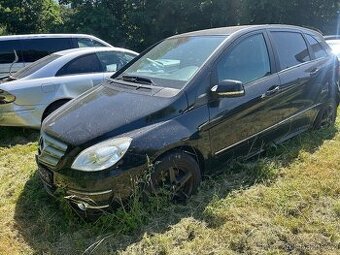 W245 B-klasse Mercedes na náhradní díly