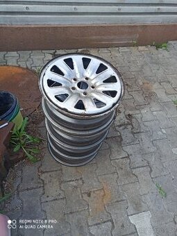 Plechové hybridní disky