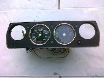 Přístrojové desky na Škoda 105l, 120l, 125l