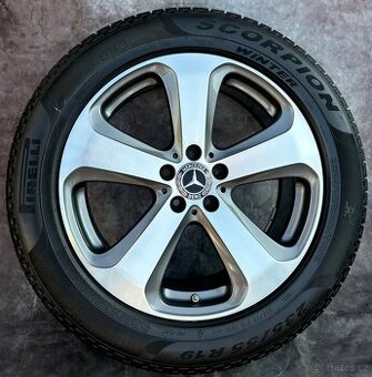 Originální zimní sada Mercedes GLC 235/55R19